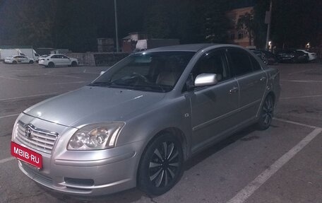 Toyota Avensis III рестайлинг, 2005 год, 790 000 рублей, 7 фотография