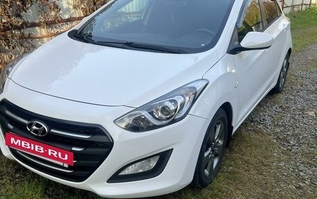 Hyundai i30 II рестайлинг, 2015 год, 1 190 000 рублей, 2 фотография