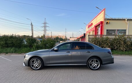 Mercedes-Benz E-Класс, 2019 год, 3 450 000 рублей, 4 фотография