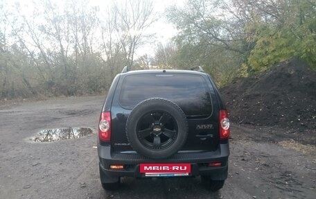 Chevrolet Niva I рестайлинг, 2015 год, 720 000 рублей, 5 фотография