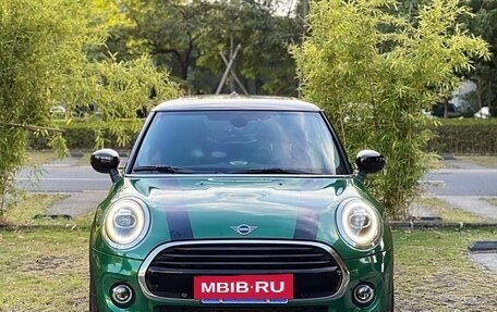 MINI Hatch, 2021 год, 2 450 000 рублей, 2 фотография