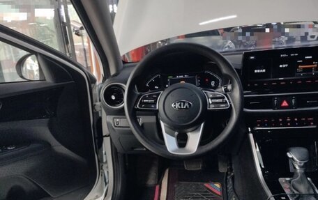 KIA K3, 2021 год, 1 360 000 рублей, 9 фотография