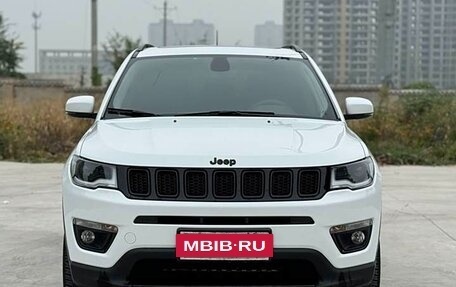 Jeep Compass II, 2021 год, 2 100 000 рублей, 2 фотография