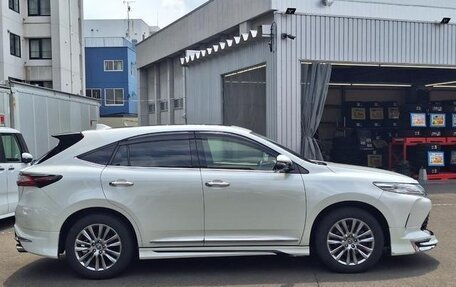 Toyota Harrier, 2020 год, 2 235 000 рублей, 2 фотография