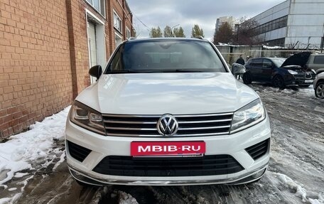 Volkswagen Touareg III, 2017 год, 4 300 000 рублей, 2 фотография