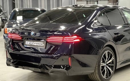 BMW 5 серия, 2023 год, 10 900 000 рублей, 9 фотография