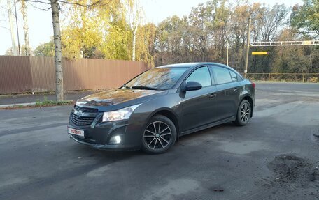 Chevrolet Cruze II, 2013 год, 815 000 рублей, 3 фотография