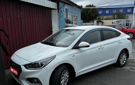 Hyundai Solaris II рестайлинг, 2017 год, 1 300 000 рублей, 1 фотография