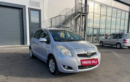 Toyota Vitz, 2010 год, 849 999 рублей, 8 фотография