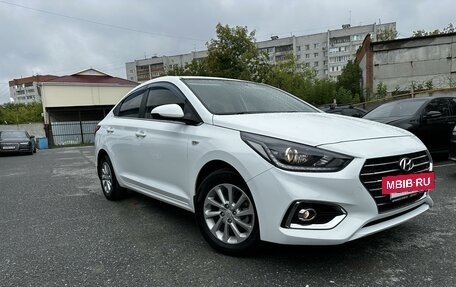 Hyundai Solaris II рестайлинг, 2017 год, 1 300 000 рублей, 4 фотография