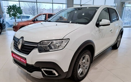 Renault Logan II, 2018 год, 1 221 000 рублей, 1 фотография