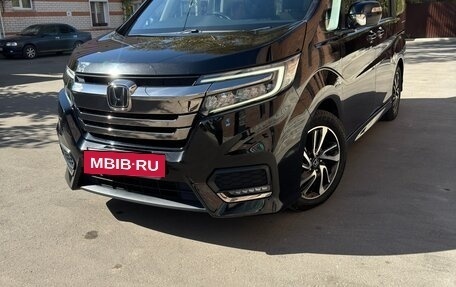 Honda Stepwgn IV, 2018 год, 2 640 000 рублей, 4 фотография