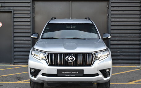 Toyota Land Cruiser Prado 150 рестайлинг 2, 2021 год, 7 990 000 рублей, 7 фотография