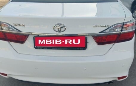 Toyota Camry, 2016 год, 2 600 000 рублей, 14 фотография