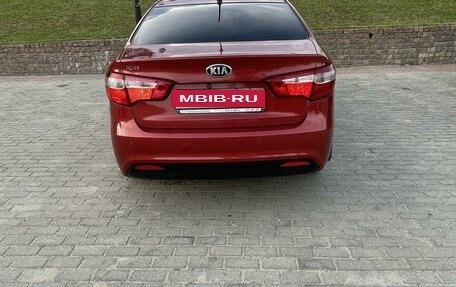 KIA Rio III рестайлинг, 2014 год, 980 000 рублей, 2 фотография