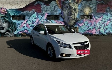 Chevrolet Cruze II, 2011 год, 800 000 рублей, 2 фотография