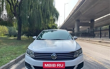 Volkswagen Lavida, 2022 год, 1 650 001 рублей, 2 фотография