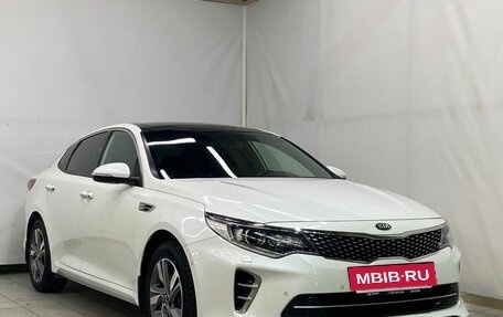 KIA Optima IV, 2016 год, 2 200 000 рублей, 3 фотография