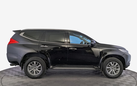 Mitsubishi Pajero Sport III рестайлинг, 2019 год, 3 490 000 рублей, 4 фотография