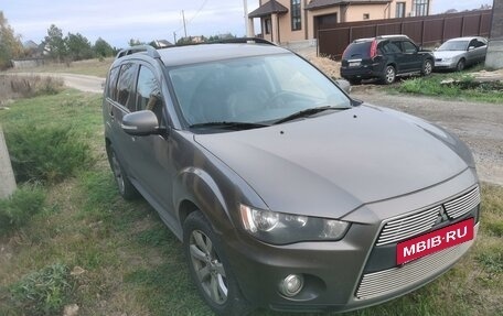 Mitsubishi Outlander III рестайлинг 3, 2011 год, 1 250 000 рублей, 2 фотография