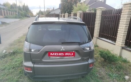 Mitsubishi Outlander III рестайлинг 3, 2011 год, 1 250 000 рублей, 5 фотография