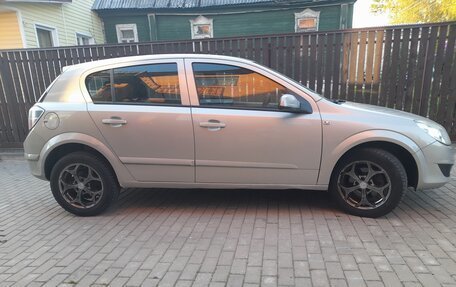 Opel Astra H, 2009 год, 610 000 рублей, 3 фотография