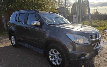 Chevrolet TrailBlazer II, 2013 год, 1 800 000 рублей, 2 фотография