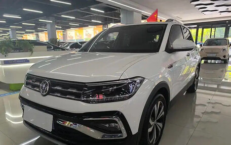 Volkswagen T-Cross I, 2020 год, 1 450 001 рублей, 1 фотография