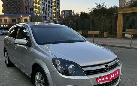 Opel Astra H, 2004 год, 590 000 рублей, 3 фотография