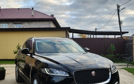 Jaguar F-Pace, 2017 год, 2 950 000 рублей, 2 фотография