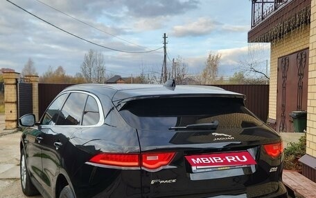 Jaguar F-Pace, 2017 год, 2 950 000 рублей, 4 фотография