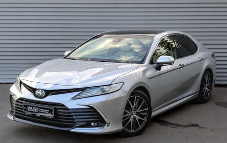 Toyota Camry, 2023 год, 5 100 000 рублей, 1 фотография