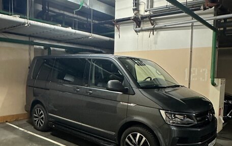 Volkswagen Multivan T6 рестайлинг, 2018 год, 5 500 000 рублей, 3 фотография