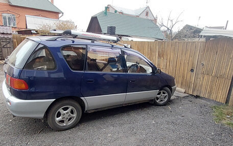 Toyota Ipsum II, 1998 год, 700 000 рублей, 1 фотография