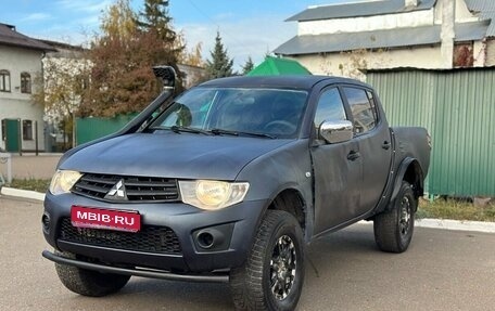 Mitsubishi L200 IV рестайлинг, 2010 год, 845 000 рублей, 1 фотография