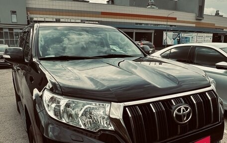 Toyota Land Cruiser Prado 150 рестайлинг 2, 2018 год, 5 200 000 рублей, 1 фотография