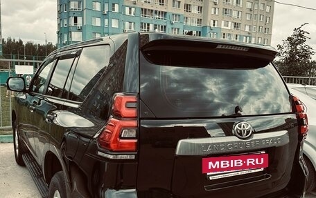 Toyota Land Cruiser Prado 150 рестайлинг 2, 2018 год, 5 200 000 рублей, 4 фотография