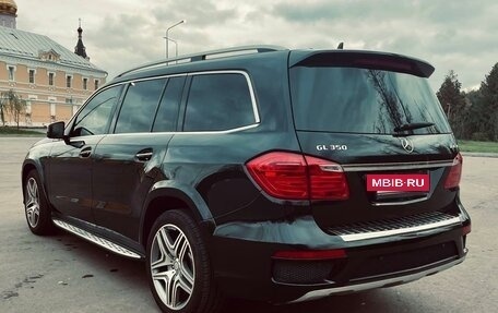 Mercedes-Benz GL-Класс, 2015 год, 3 800 000 рублей, 7 фотография