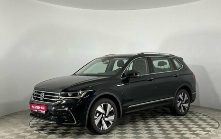 Volkswagen Tiguan II, 2023 год, 5 497 000 рублей, 1 фотография