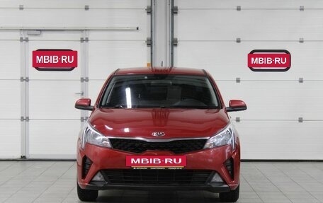 KIA Rio IV, 2021 год, 1 657 000 рублей, 2 фотография