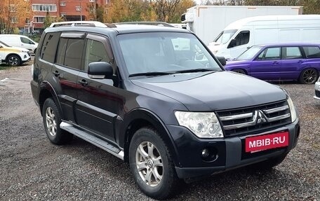 Mitsubishi Pajero IV, 2007 год, 1 590 000 рублей, 2 фотография