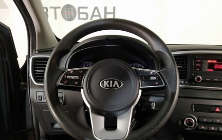 KIA Sportage IV рестайлинг, 2018 год, 2 299 000 рублей, 10 фотография