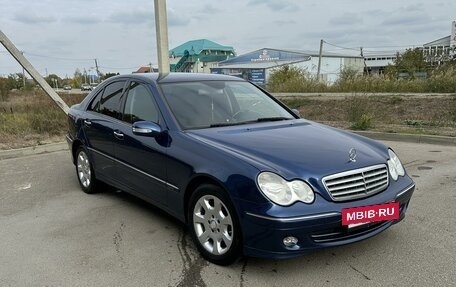 Mercedes-Benz C-Класс, 2005 год, 1 000 000 рублей, 2 фотография