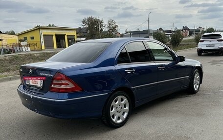 Mercedes-Benz C-Класс, 2005 год, 1 000 000 рублей, 3 фотография