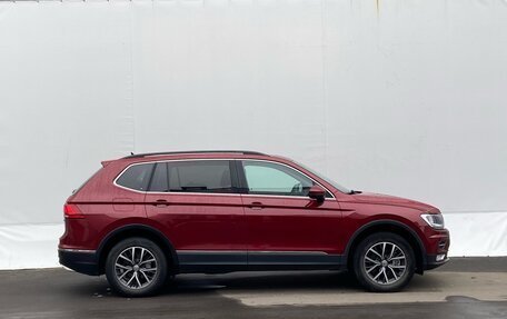 Volkswagen Tiguan II, 2019 год, 2 750 000 рублей, 4 фотография