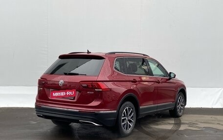 Volkswagen Tiguan II, 2019 год, 2 750 000 рублей, 5 фотография