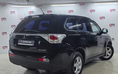 Mitsubishi Outlander III рестайлинг 3, 2013 год, 1 499 000 рублей, 4 фотография