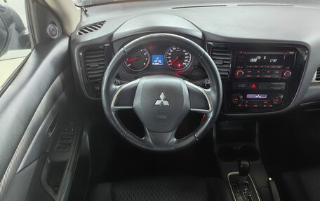 Mitsubishi Outlander III рестайлинг 3, 2013 год, 1 499 000 рублей, 11 фотография