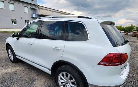 Volkswagen Touareg III, 2016 год, 3 590 000 рублей, 4 фотография