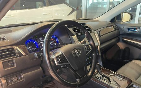 Toyota Camry, 2015 год, 2 315 000 рублей, 32 фотография